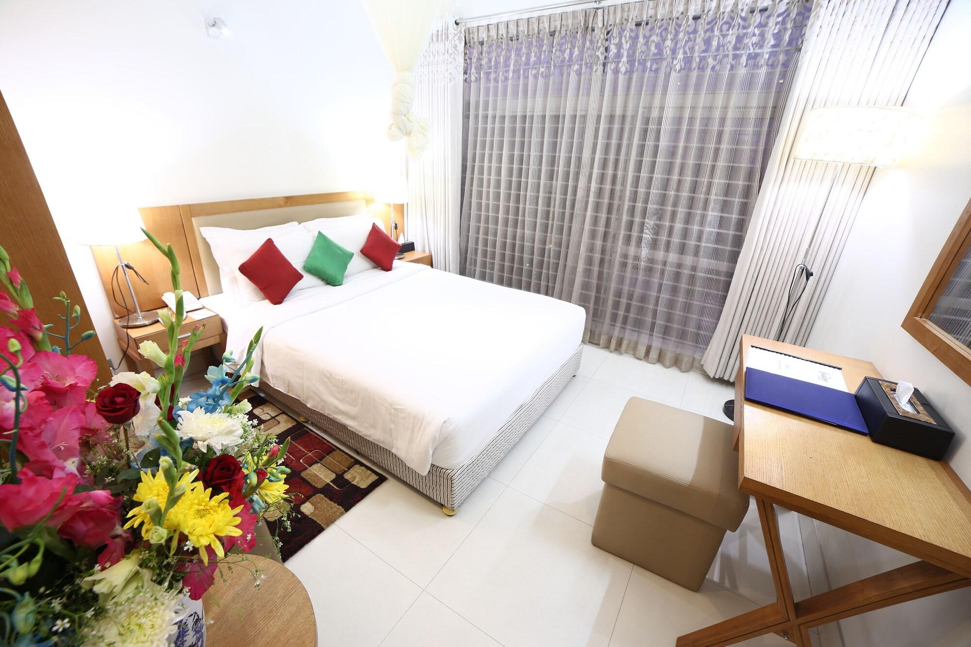 Nascent Gardenia Luxury Suites Dakka Kültér fotó